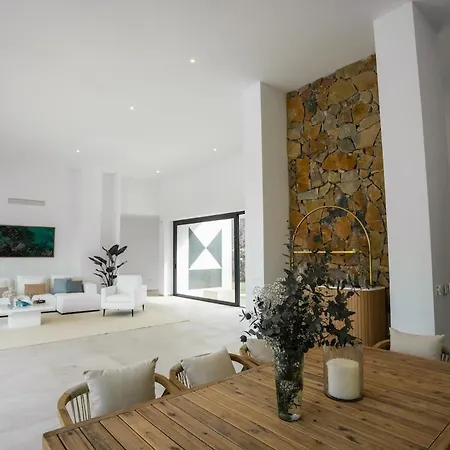 Luxury In Sotogrande Villa